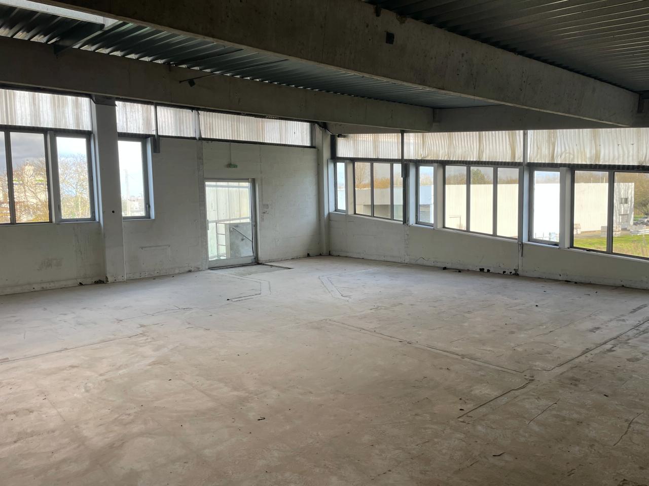 Local d'activité Carbon-Blanc 3022m² Location local d'activité Carbon-Blanc Gironde OLACT2530369 5